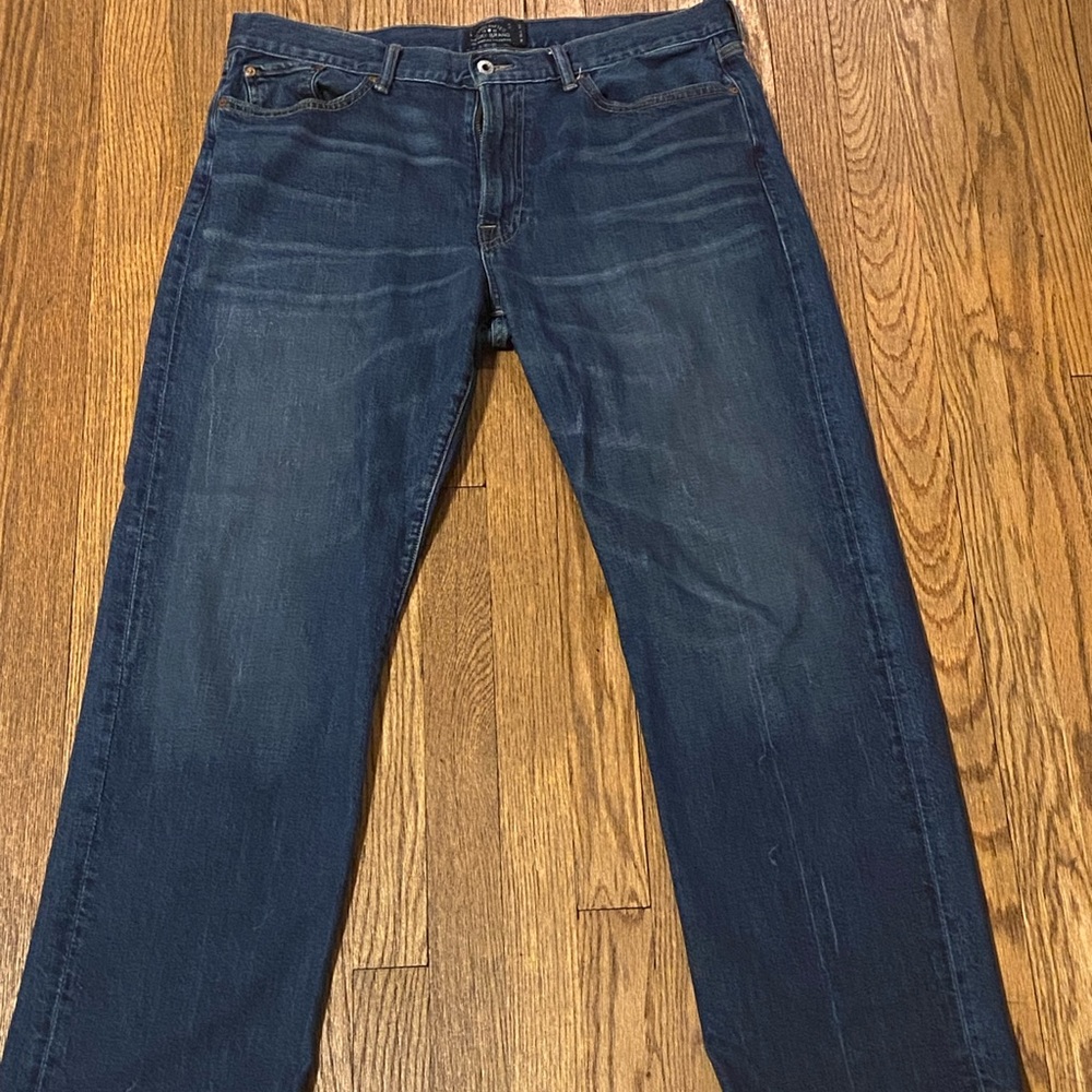 Lucky Brand Jeans. 363 Vintage Straight legs